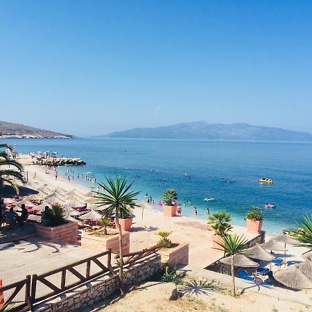 Apartments On The Beach Sarandë Eksteriør billede