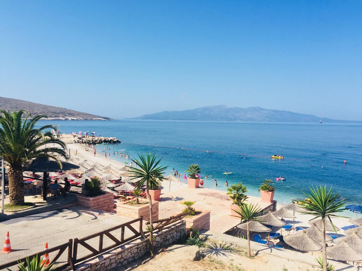 Apartments On The Beach Sarandë Eksteriør billede